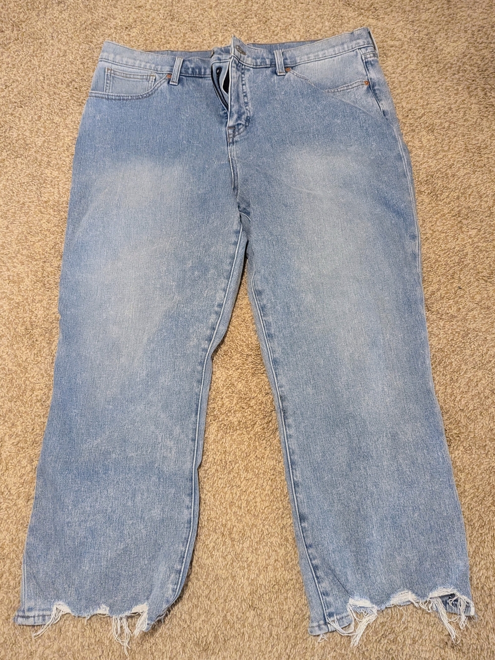 Lucky Brand Light Wash Cropped Jeans with Raw Hem